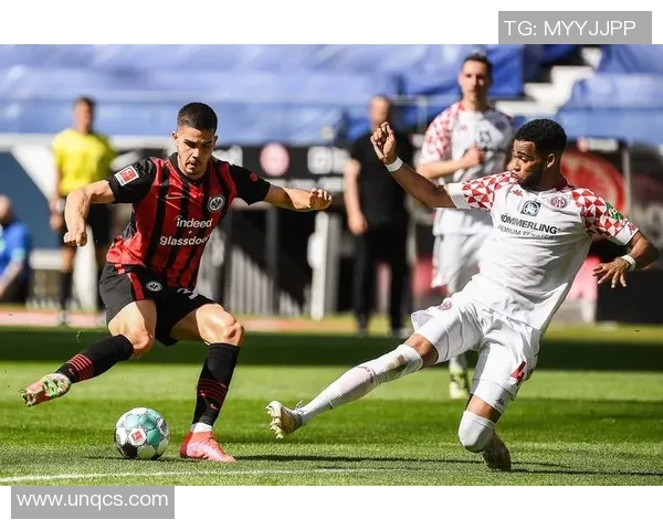 弗莱堡主场绝地反击赢下法兰克福，双方实力对比无悬念